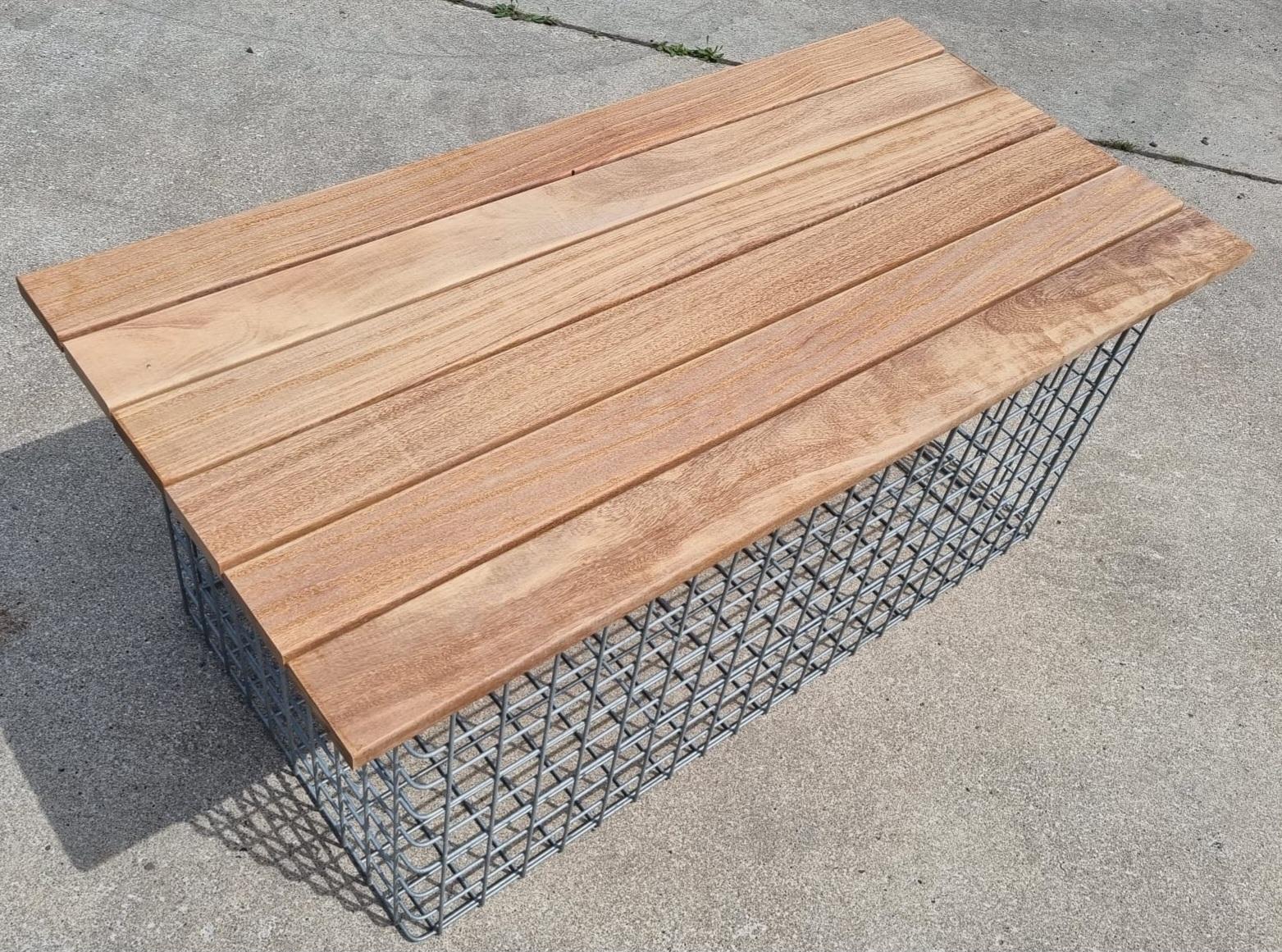 Cumaru tuinbank 102 x 45 x 52 cm, MW 5 x 5 cm, thermisch verzinkt