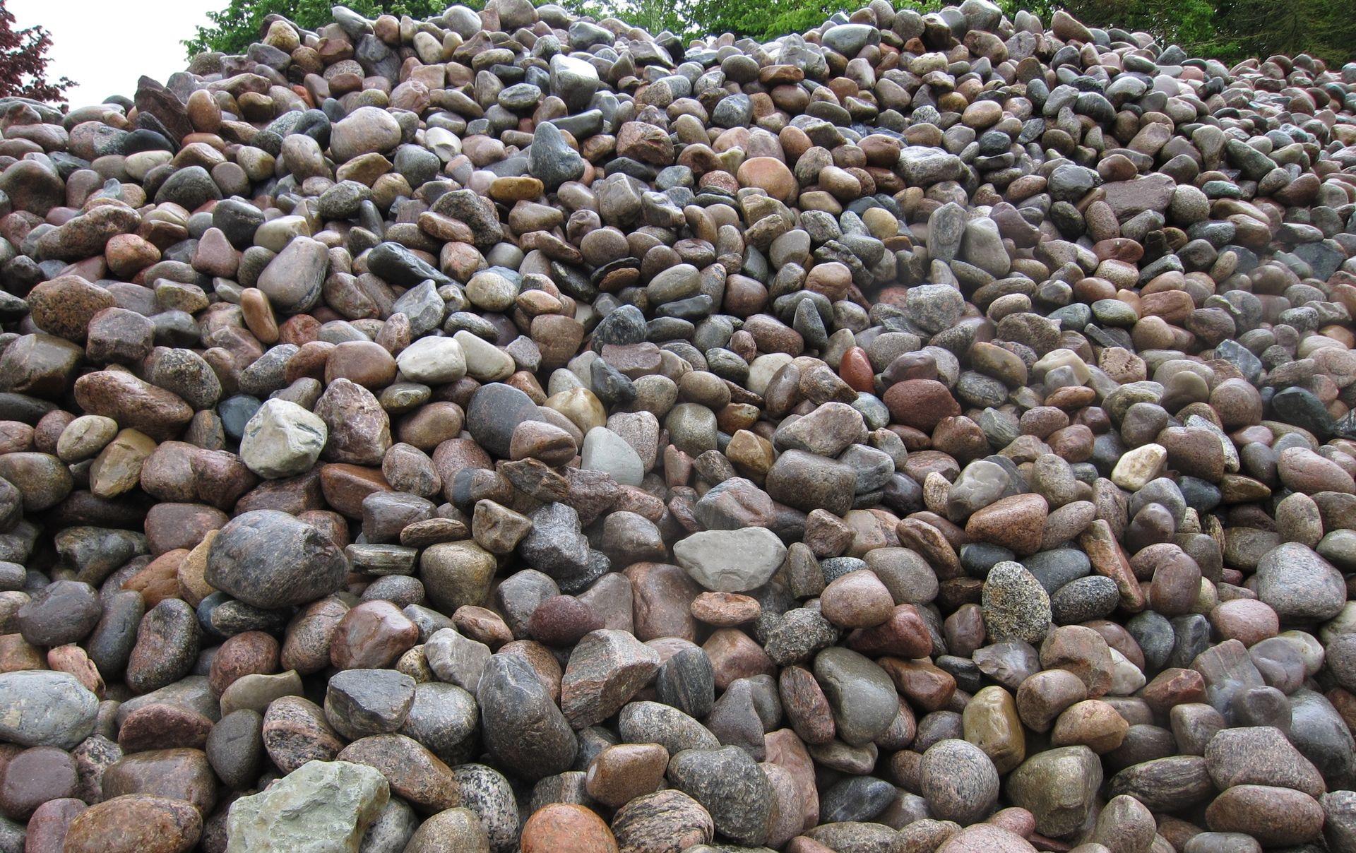 Hand-picked Jutland pebbles 60 to 90 mm