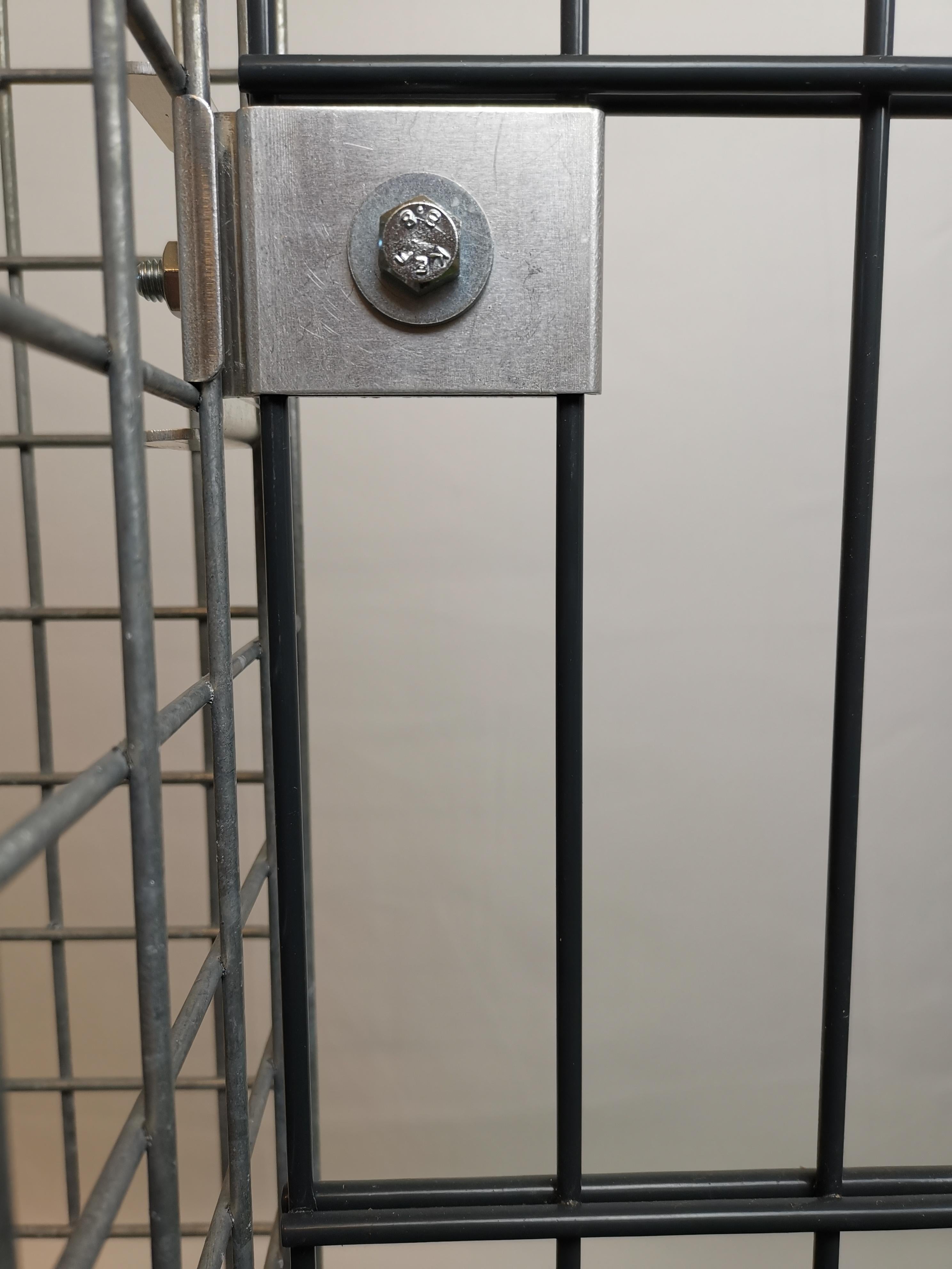 Grampo com suporte de cerca 5 x 5 cm para malha de haste dupla, alumínio