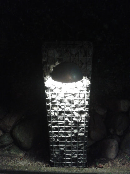 Luminária preta com suporte